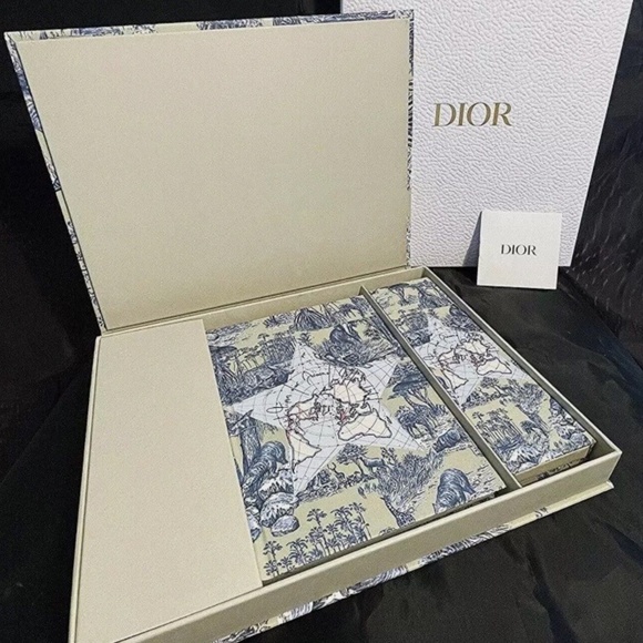 Dior The World Traveller Exclusive Office Set Notebook & Pencils Stationery NEW - Picture 6 of 9